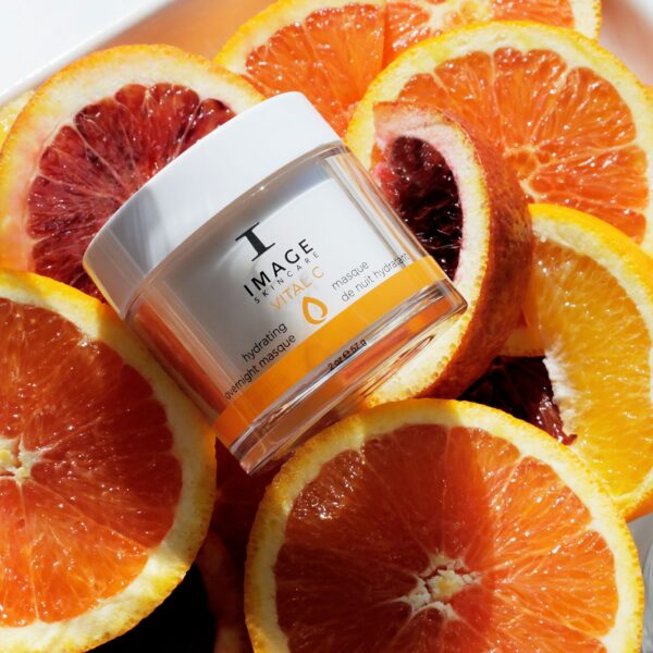 image-skincare-vital-c-niisutav-oomask-3 VITAL C mitrinoša nakts maska